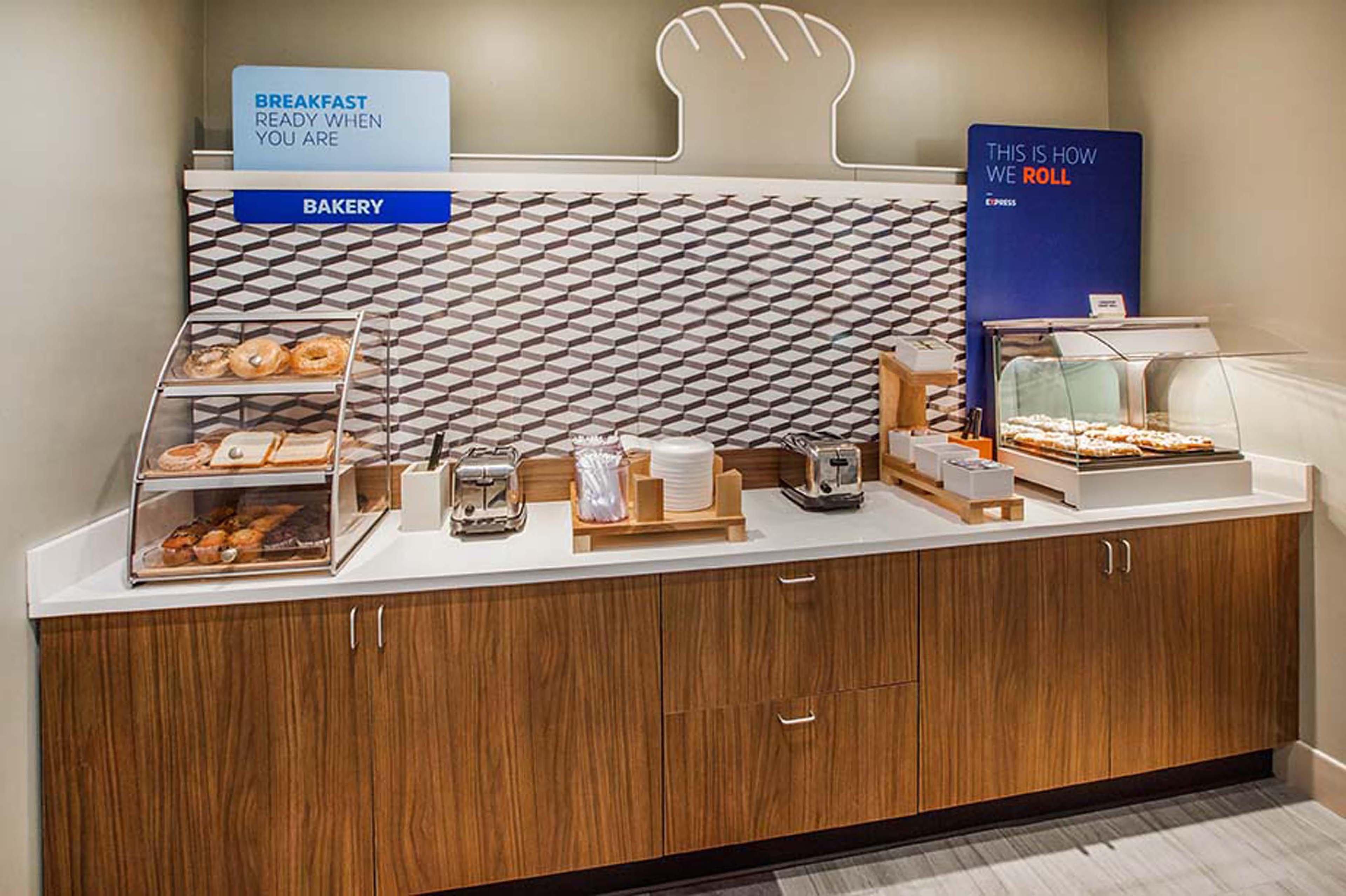 Holiday Inn Express Hotel & Suites Circleville By Ihg Экстерьер фото