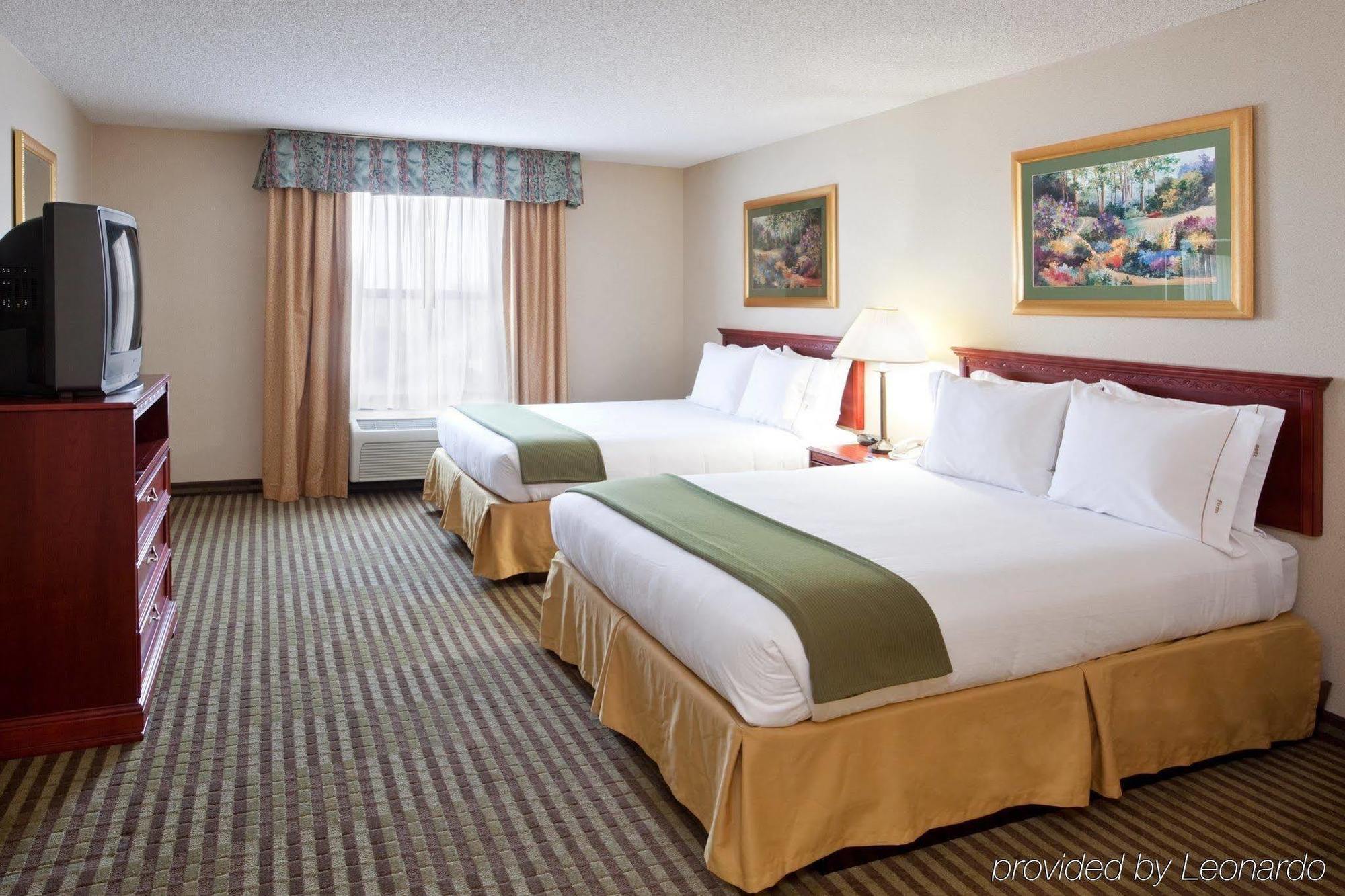 Holiday Inn Express Hotel & Suites Circleville By Ihg Экстерьер фото